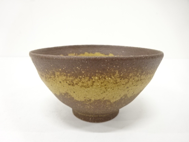 李殷九造　伊羅保　茶碗（保護箱付）